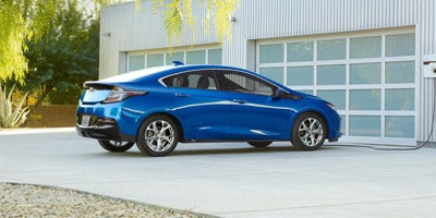 Used Chevrolet Volt Competitive Overview in Crystal Lake IL