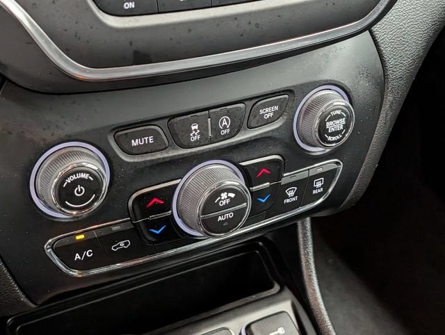 2023 Jeep Cherokee Altitude Lux 4x4