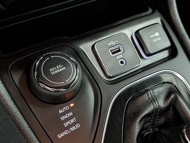 2023 Jeep Cherokee Altitude Lux 4x4