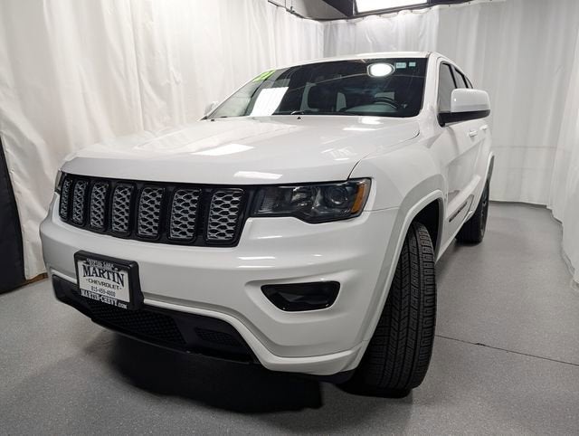 2021 Jeep Grand Cherokee Laredo X 4x4