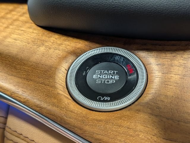 2023 Jeep Grand Cherokee Summit Reserve 4x4