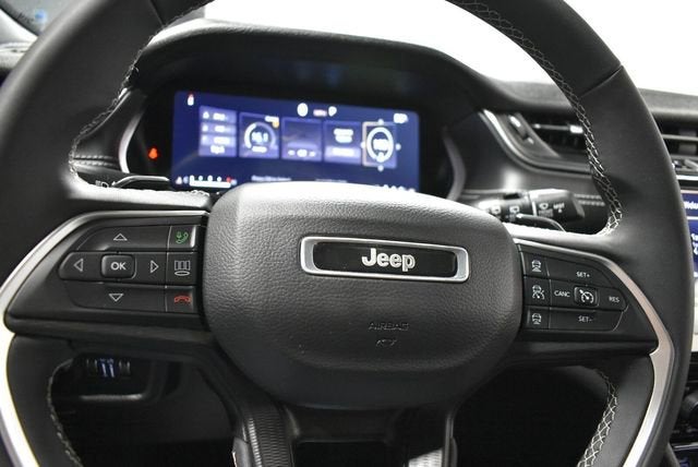 2024 Jeep Grand Cherokee L Laredo X 4x4