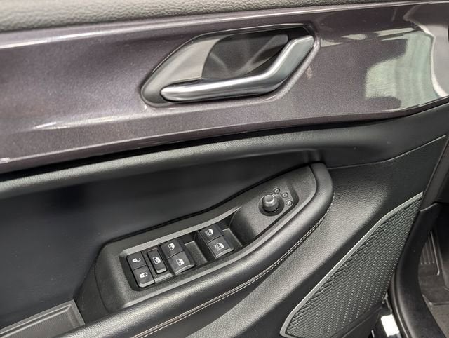 2021 Jeep Grand Cherokee L Laredo 4x4
