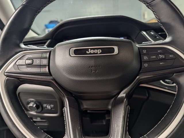2021 Jeep Grand Cherokee L Laredo 4x4