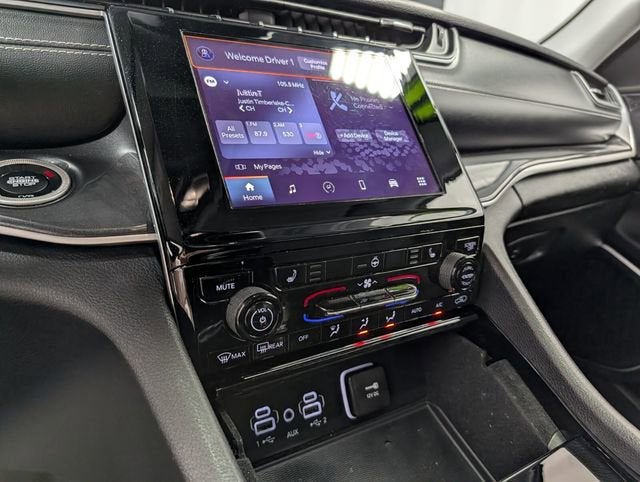 2021 Jeep Grand Cherokee L Laredo 4x4