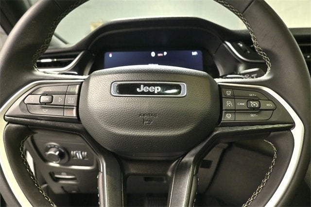 2025 Jeep Grand Cherokee L Laredo X 4x4