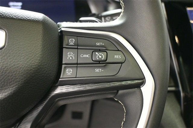 2025 Jeep Grand Cherokee L Laredo X 4x4