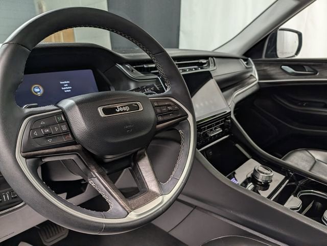 2023 Jeep Grand Cherokee L Limited 4x4