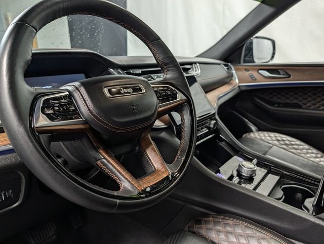 2023 Jeep Grand Cherokee L Summit 4x4