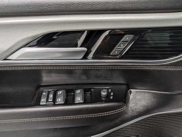 2023 Jeep Wagoneer Series II Carbide 4x4