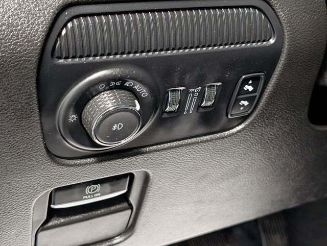 2023 Jeep Wagoneer Series II Carbide 4x4