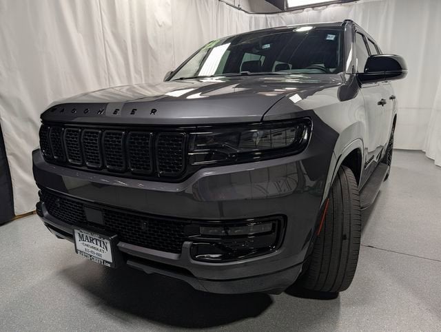 2023 Jeep Wagoneer Series II Carbide 4x4