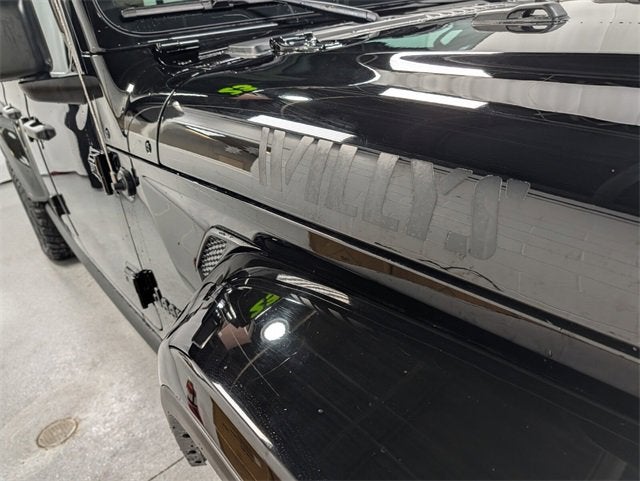 2023 Jeep Gladiator Willys photo 3