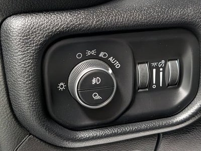 2019 RAM 1500 Big Horn/Lone Star Crew Cab 4x4 5'7" Box