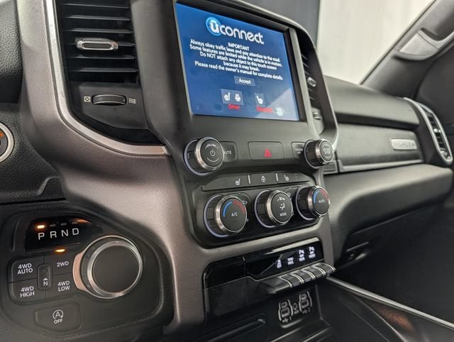 2019 RAM 1500 Big Horn/Lone Star Crew Cab 4x4 5'7" Box