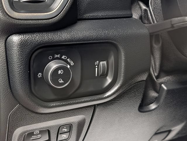 2020 RAM 1500 Rebel Crew Cab 4x4 5'7" Box
