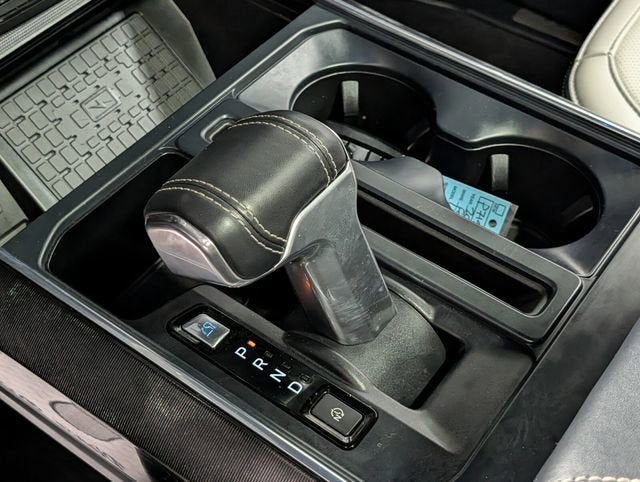 2024 Ford F-150 Lightning Platinum