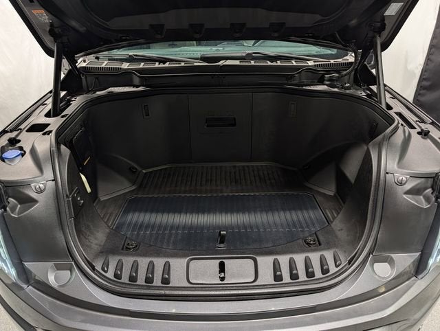 2024 Ford F-150 Lightning Platinum