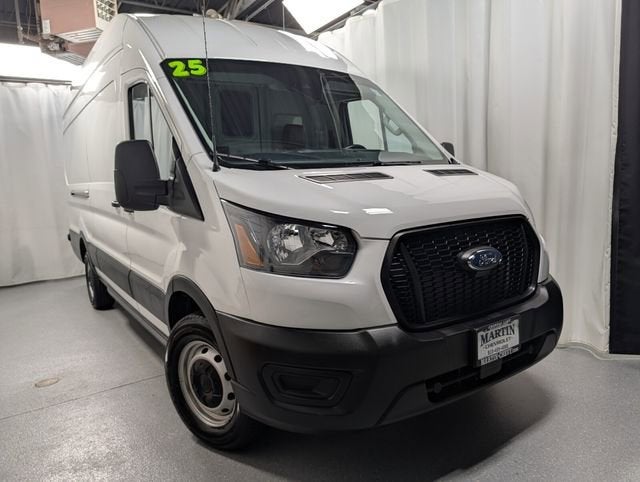 2025 Ford Transit Cargo Van Base