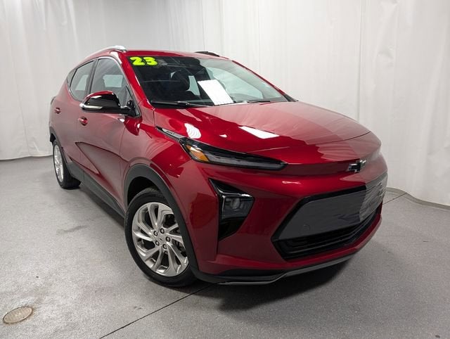 Used 2023 Chevrolet Bolt EUV LT with VIN 1G1FY6S08P4134785 for sale in Crystal Lake, IL