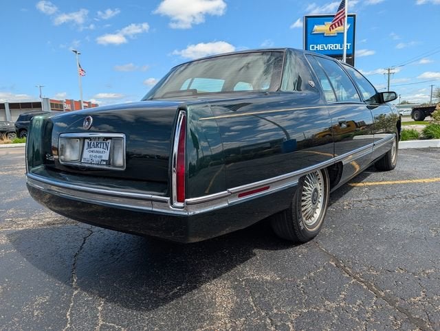 1995 Cadillac DeVille Standard