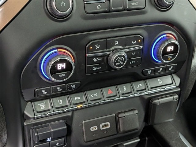 2022 Chevrolet Silverado 3500 HD High Country