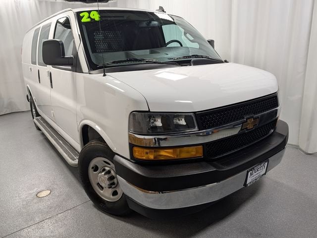 2024 Chevrolet Express Cargo 2500 WT