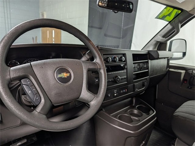 2024 Chevrolet Express Cargo 2500 WT