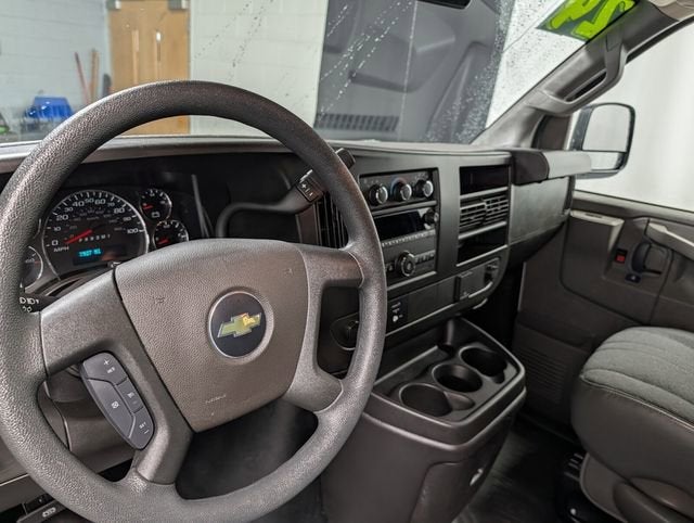 2024 Chevrolet Express Cargo 2500 WT