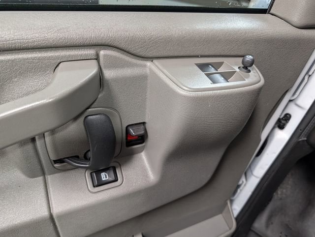 2024 Chevrolet Express Cargo 2500 WT