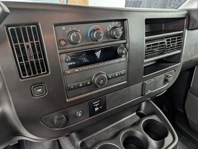 2024 Chevrolet Express Cargo 2500 WT