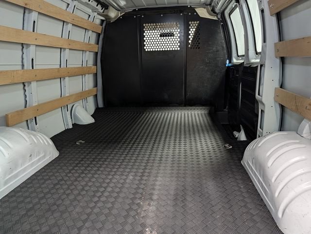 2024 Chevrolet Express Cargo 2500 WT