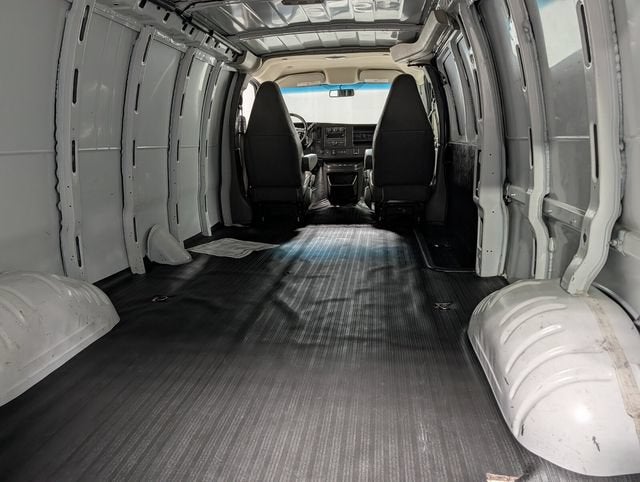 2023 Chevrolet Express Cargo 2500 WT