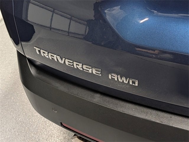 2022 Chevrolet Traverse LT Cloth