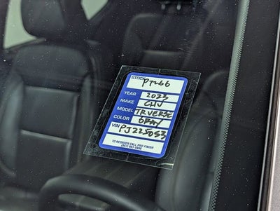 2023 Chevrolet Traverse LT Leather