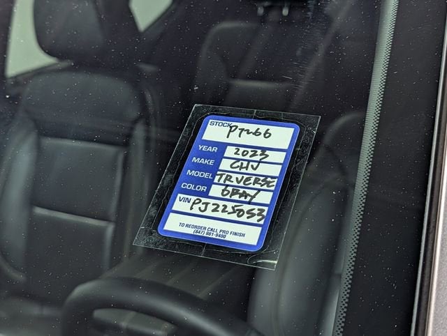 2023 Chevrolet Traverse LT Leather