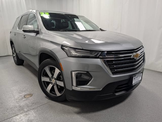 2023 Chevrolet Traverse LT Leather