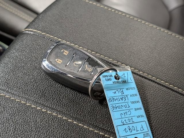 2023 Chevrolet Traverse LT Leather