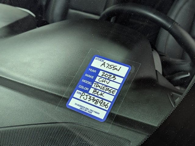 2023 Chevrolet Traverse LT Leather