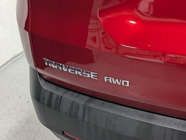 2023 Chevrolet Traverse LT Leather