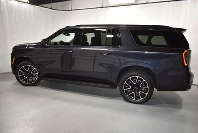 2025 Chevrolet Suburban RST