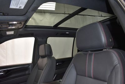 2025 Chevrolet Suburban RST