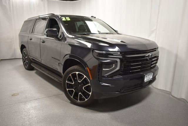 2025 Chevrolet Suburban RST