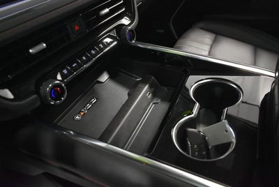 2025 Chevrolet Suburban RST