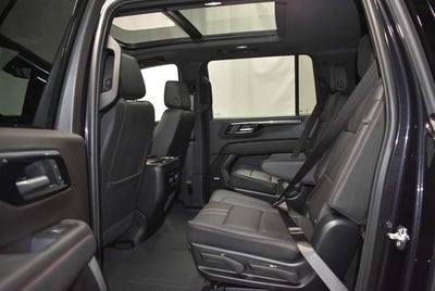 2025 Chevrolet Suburban RST