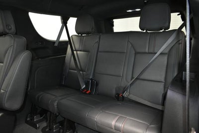 2025 Chevrolet Suburban RST
