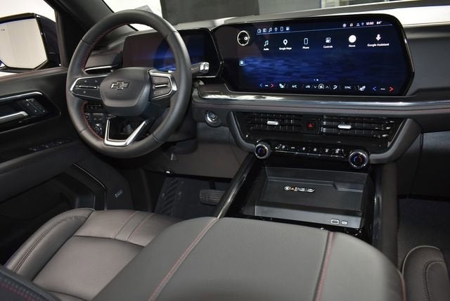 2025 Chevrolet Suburban RST