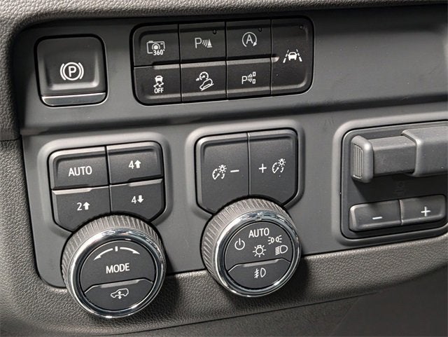 2025 Chevrolet Tahoe RST