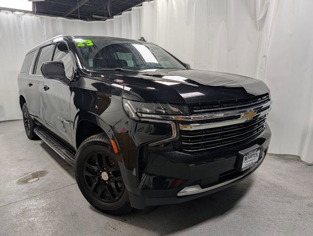 2023 Chevrolet Suburban LT