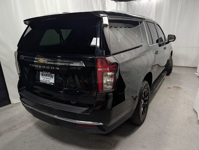 2023 Chevrolet Suburban LT